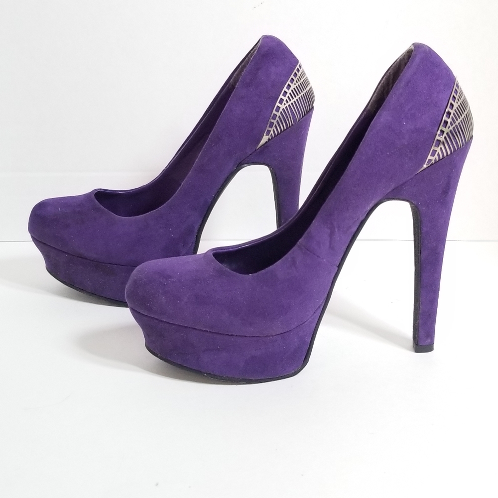 Call It Spring size 7 Purple Suede Platform Heel